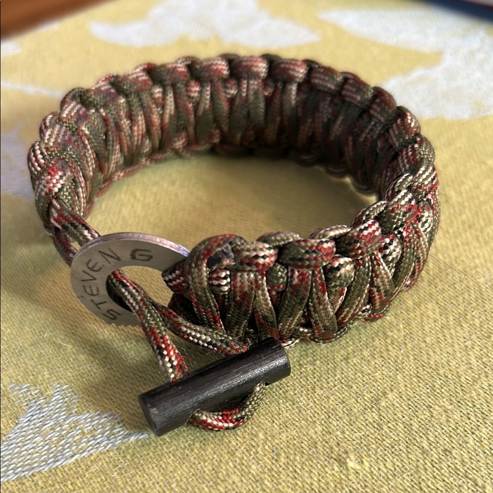 Steven G. Venom Paracord Adjustable Survival Bracelet